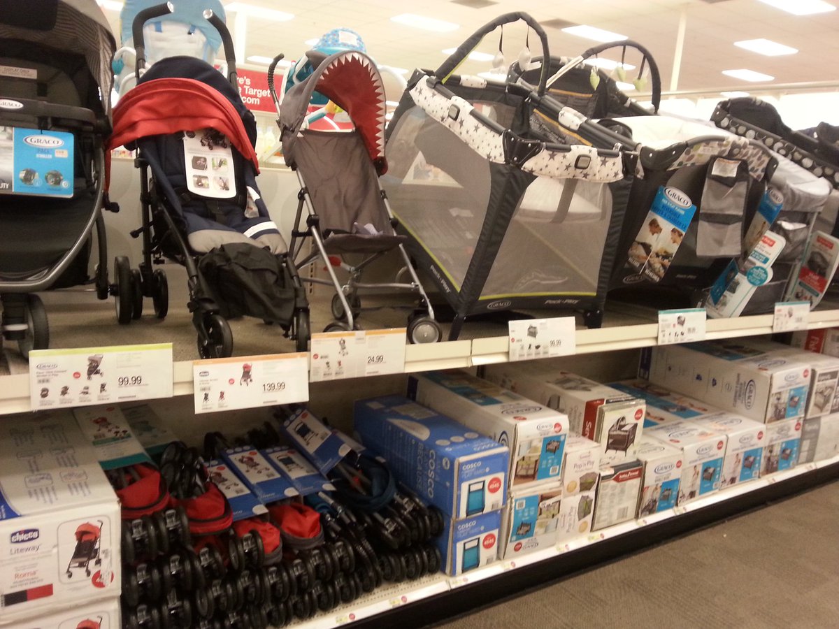 MollyMerch's tweet photo. 4x4 in Infants! #targetstyle #vmtl @SamanthaVMML @ChristinaSafady @DerinBriggs https://t.co/wi1R7BiqzR