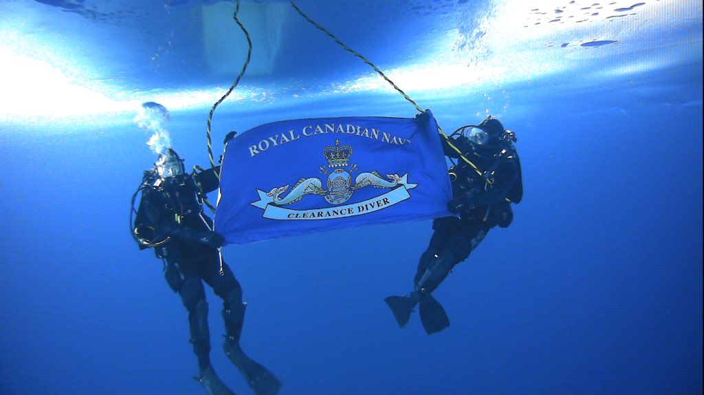 TorontoAirshow's tweet photo. RT @Comd_RCN: Divers from @RCN_MRC Fleet Diving Unit @MARPAC under the ice part of @USNavy #ICEX2016 in Beaufort Sea https://t.co/63IMPIqWHK