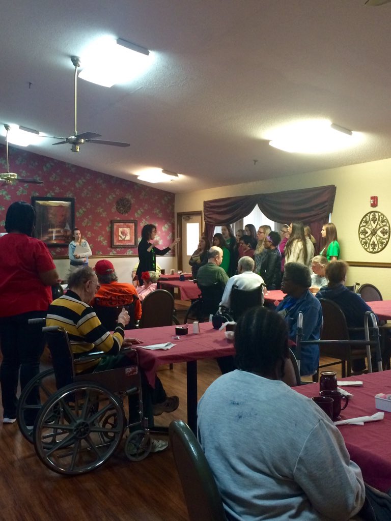 OFHSsings's tweet image. Chior trip, day one so far! #Chicago 🎼 @BrianESmithEdS