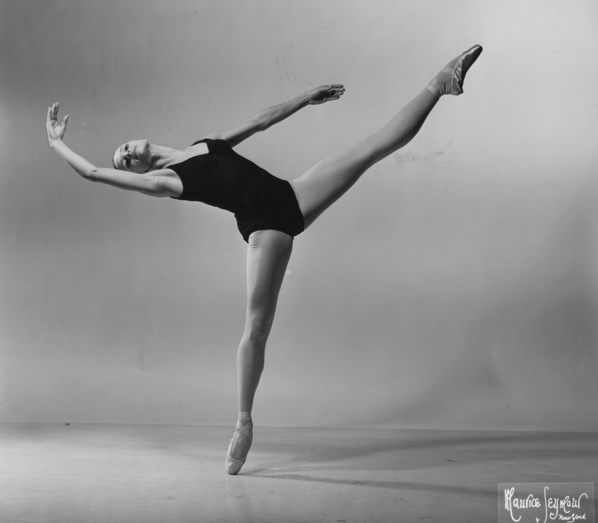 lesliestreit's tweet photo. From An American #Ballet Story: Jeanette Vondersaar, The Harkness Ballet. #film #NYC #history https://t.co/PqxGsBG3le