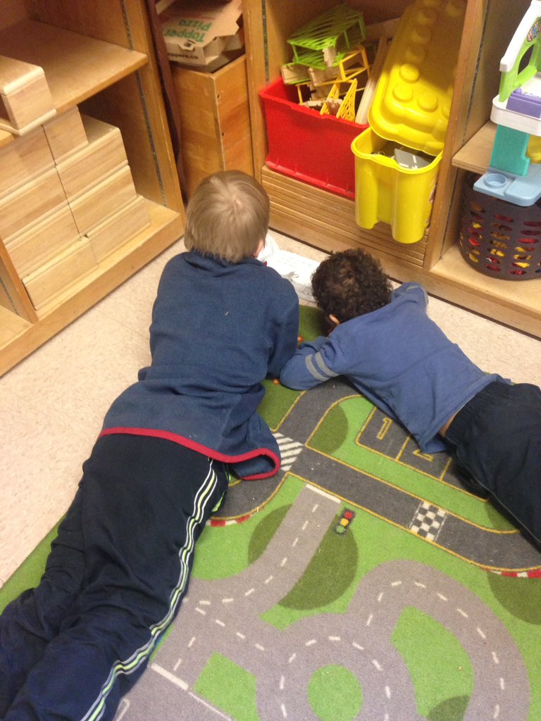 MrsConsorti's tweet image. Kindergarten reading buddies #motivationtoread @CentennialGw