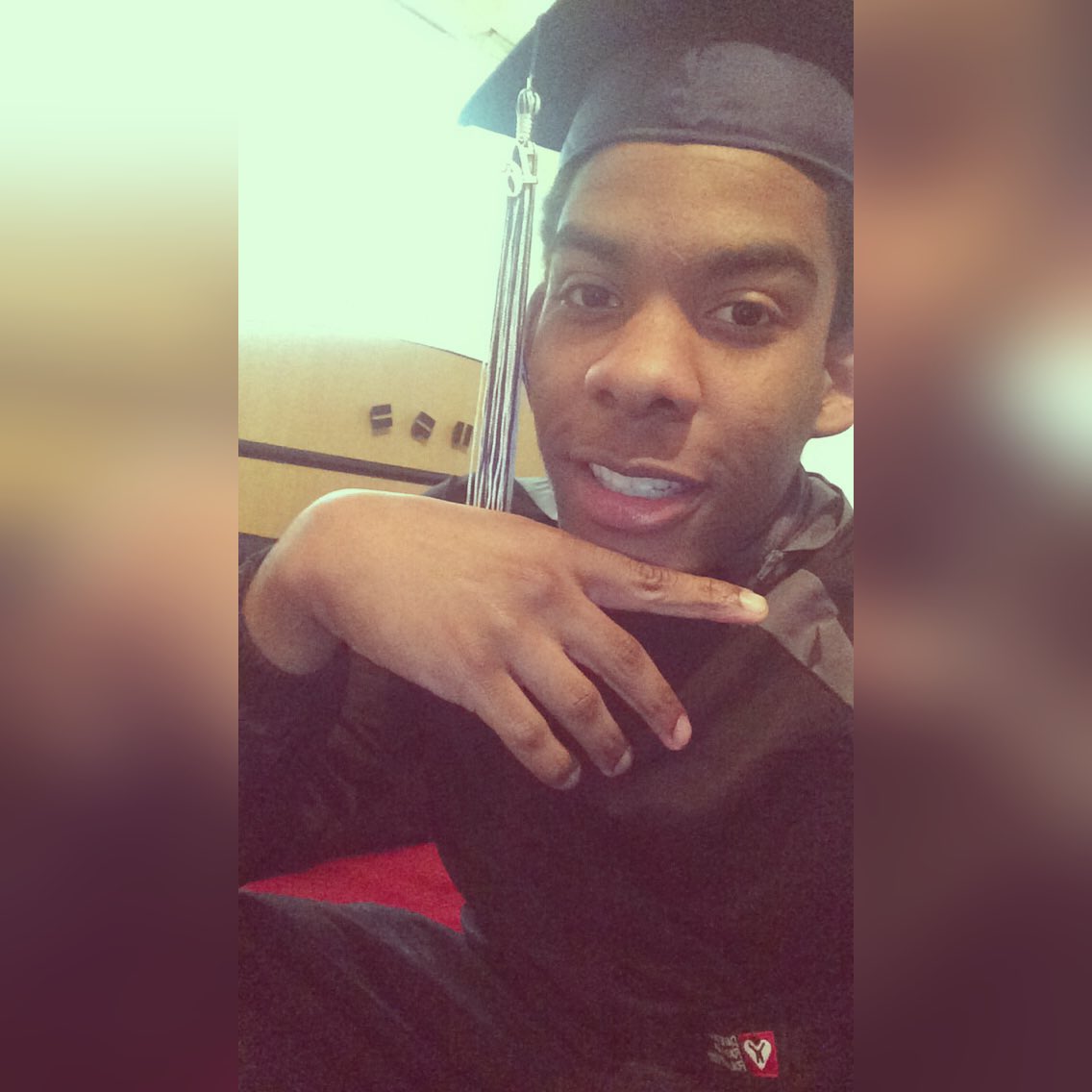 YungStrapHoe's tweet photo. To Errbody Dat Doubted Me 👿🤘🏽🎓💪🏽 #GWH$ #Cla$$Of2016 #2K16 #RipMaDuke$ #RipCoCo https://t.co/lURjelzlfU
