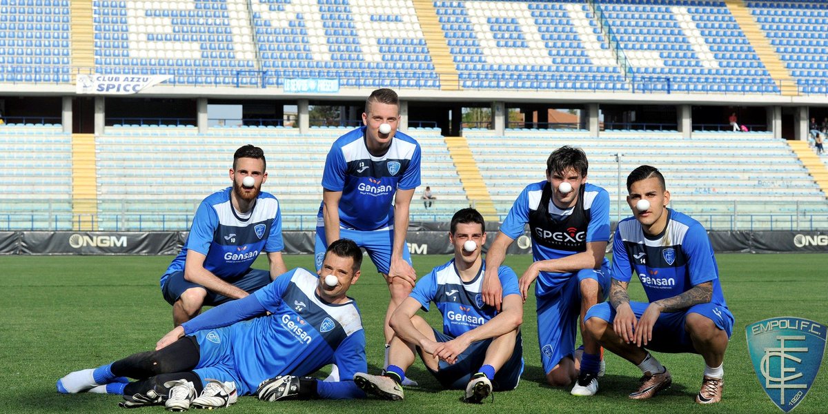 EmpoliFC's tweet photo. Un #nasobianco contro il diabete. Anche gli azzurri sostengono la @fondazionemeyer #ioaiutoilmeyer https://t.co/6KHdxsXKBO