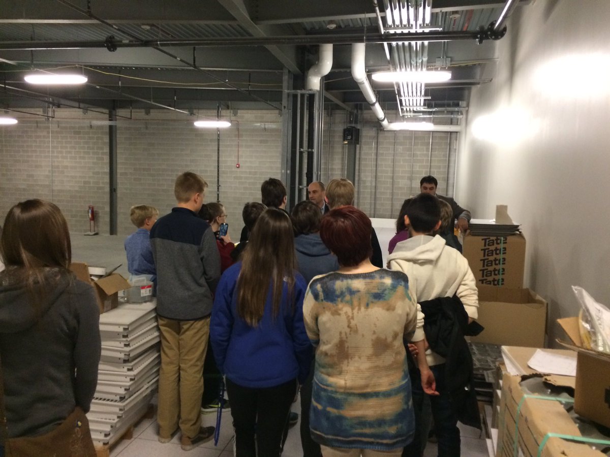 LeewardBA's tweet image. Learning about how important even the floor tiles are! @KTECSchool @kusd @KABAConnectHere