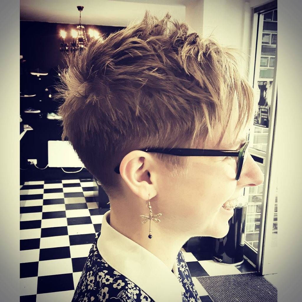 clino_ch's tweet photo. #levelcuts #levelacademy #levelbemi #evohair #evohairproducts #barber #barbering #themhfed… https://t.co/hzrLopCy1t https://t.co/WdaTjrO4XS