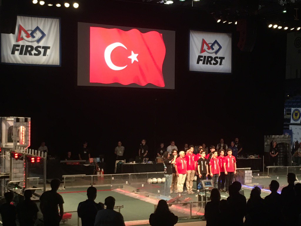 ValleyViewRobos's tweet image. The students from Turkey are singing the Turkish national anthem.
