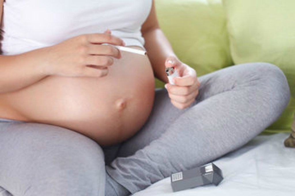 parents's tweet photo. Prenatal exposure to drugs, alcohol, and cigarettes all have an effect on the placenta: https://t.co/ScQE5YAncB https://t.co/MyCPkeH0Ql
