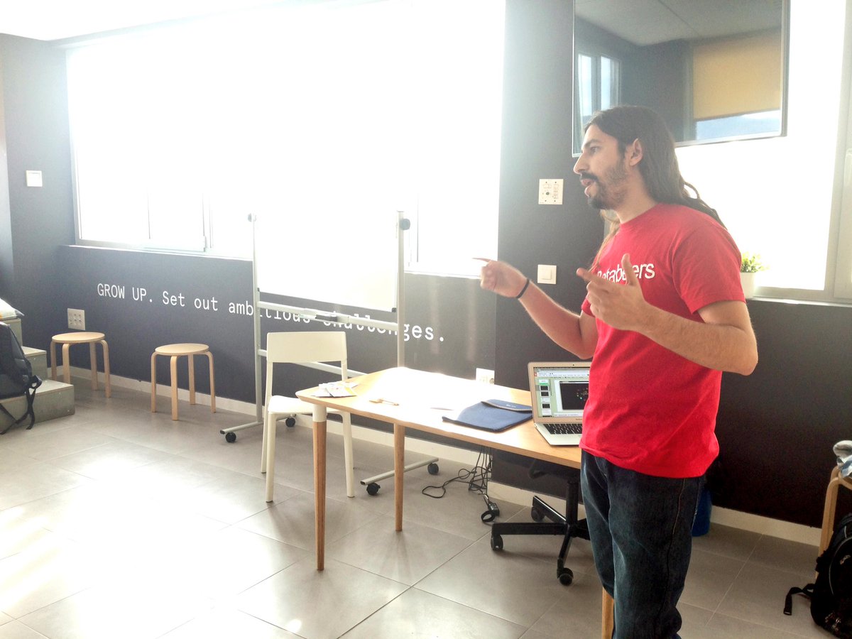 betabeersMLG's tweet photo. Y seguimos en el XIV #bbMLG con nuestro compañero @Diviei https://t.co/jOJF7o633Z