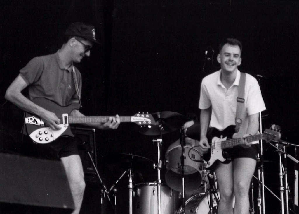 Stan Cullimore and Norman Cook, 1988 (@THousemartins) Guitarist and bassist [i.e. Fatboy Slim] in The Housemartins.