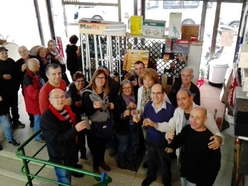 <a href="/FotoShopping_1/">FOTOSHOPPING</a> inauguració fotos Paco Moron, Ferreteria Vilalta