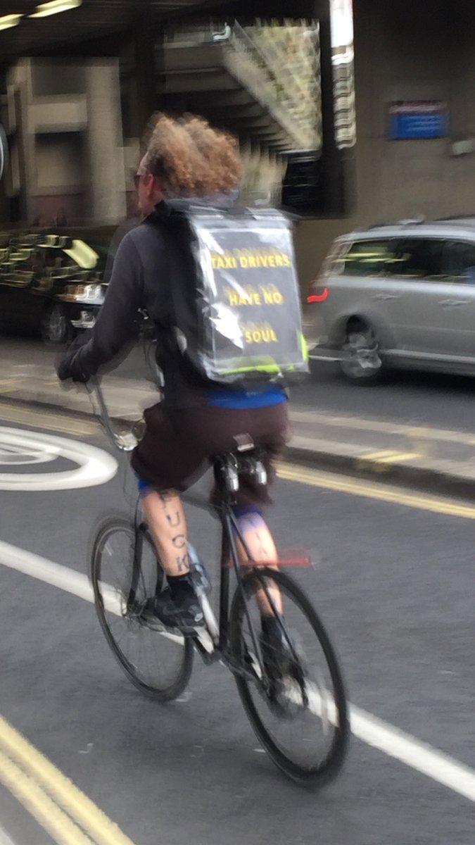 JHPDHA's tweet photo. Not sure this guy is going the right way about keeping #Taxi drivers on side #london #baribican #cyclist https://t.co/guxIYeqH2t