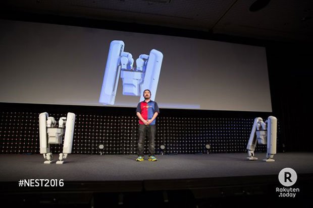 JSBusinessForum's tweet photo. #UofTokyo’s #SCHAFT Unveils New Bipedal #Robot at #NEST2016 #Japan #Tech @IEEESpectrum https://t.co/FRheB210rp https://t.co/jWDz9sVvoq