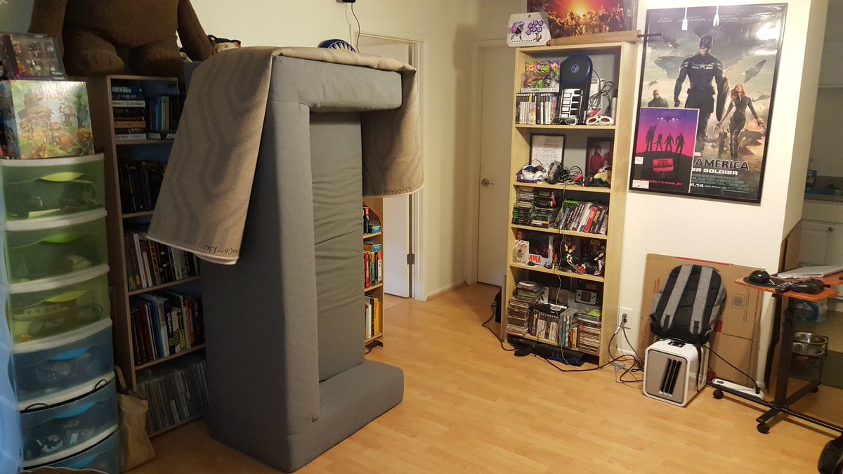 CymaticBruce's tweet image. "It's compelling, but will people really re-arrange their living rooms for VR?"

Yes. Yes they will.