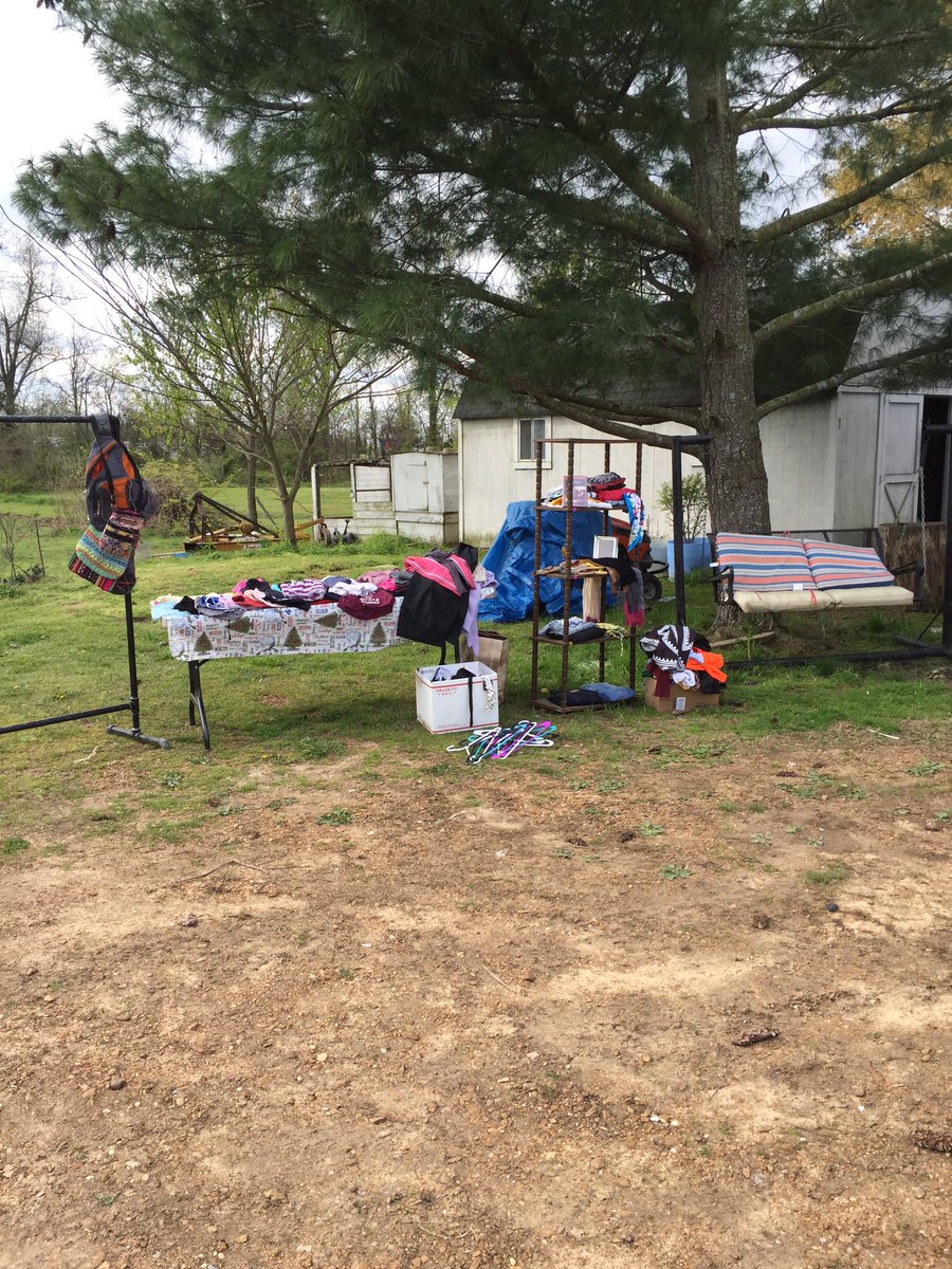 KYDollMuseum's tweet photo. #springbreak #yardsaletime https://t.co/xYLoqtJAqD
