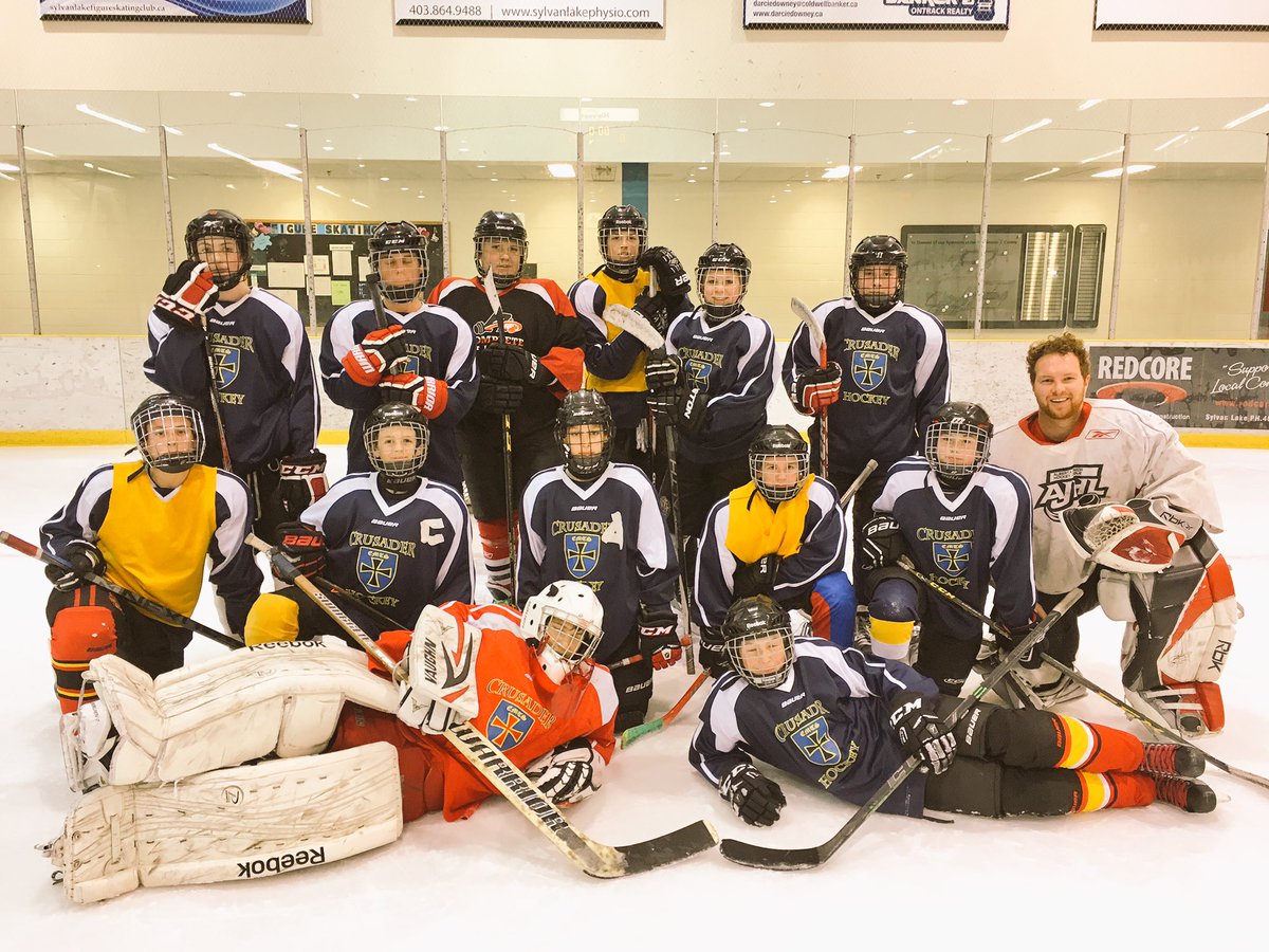 KoopmansMr's tweet photo. Huge shout out to all students who were involved in the Hockey Exploratory #hugeprogress #mtshockey  @EMTSRDCRS https://t.co/DxytmCGpK7