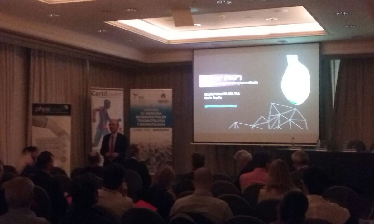 El Dr. Anitua habla sobre #Endoret #PRGF en las jornadas de #MedicinaRegenerativa del Inst. Trauma. de Barcelona