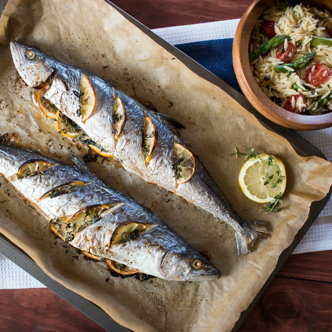 JustEatLife's tweet photo. Spring into freshness with this roasted mackerel! Video recipe: https://t.co/mS4E6FQTqP @naturescare #GroAndTell #ad https://t.co/xxPJpGvfnh