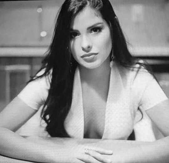 Se a Ana e a Munik existe,  graças a Deus pq existe. #bbb16