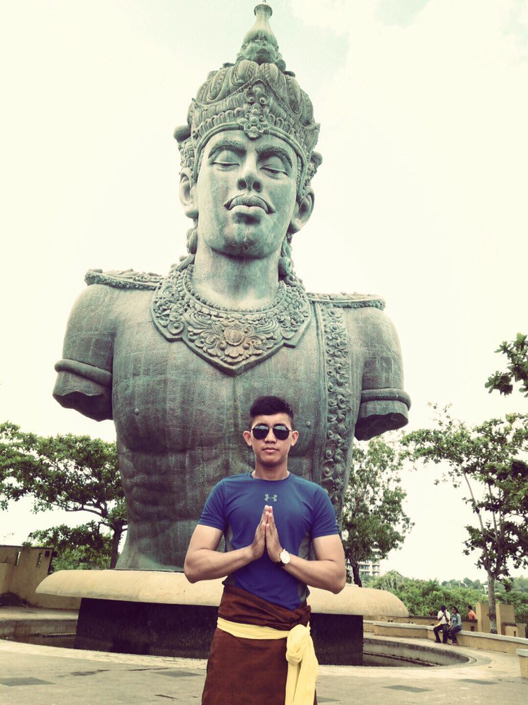 CitraJohn's tweet photo. MyBelovedHusband 😍😘💑💏💋 @StenlyJR_29 https://t.co/2zuG3FmzHz
