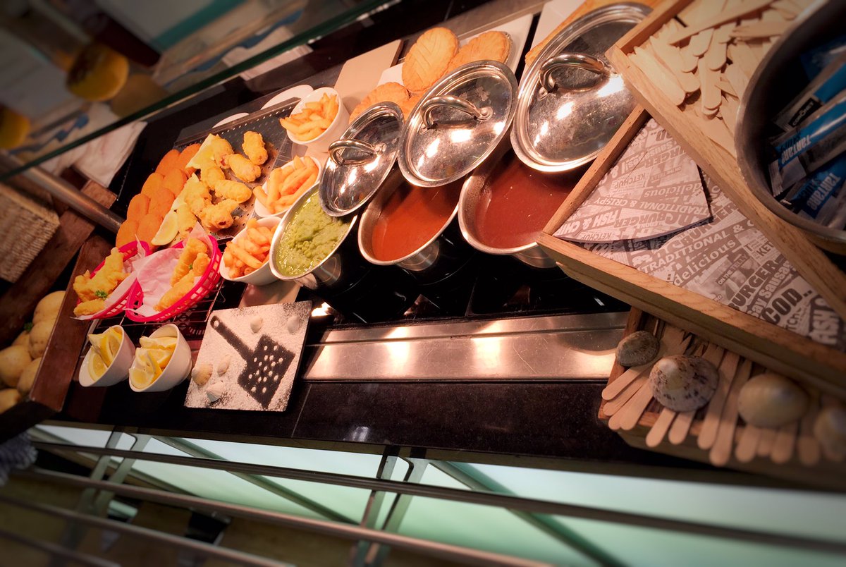 So today, we were a fish and chip shop &amp; a ChU Chilli bar. What did your site do today? 🎩#eliorfoodie