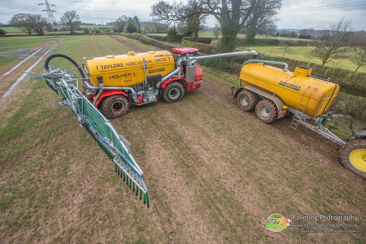 FarmingPhotos's tweet image. @steven_pass @AgrifacUKLtd @MichelinAgriUK @Zunhammer @VogelsangUK #beforetheraincame