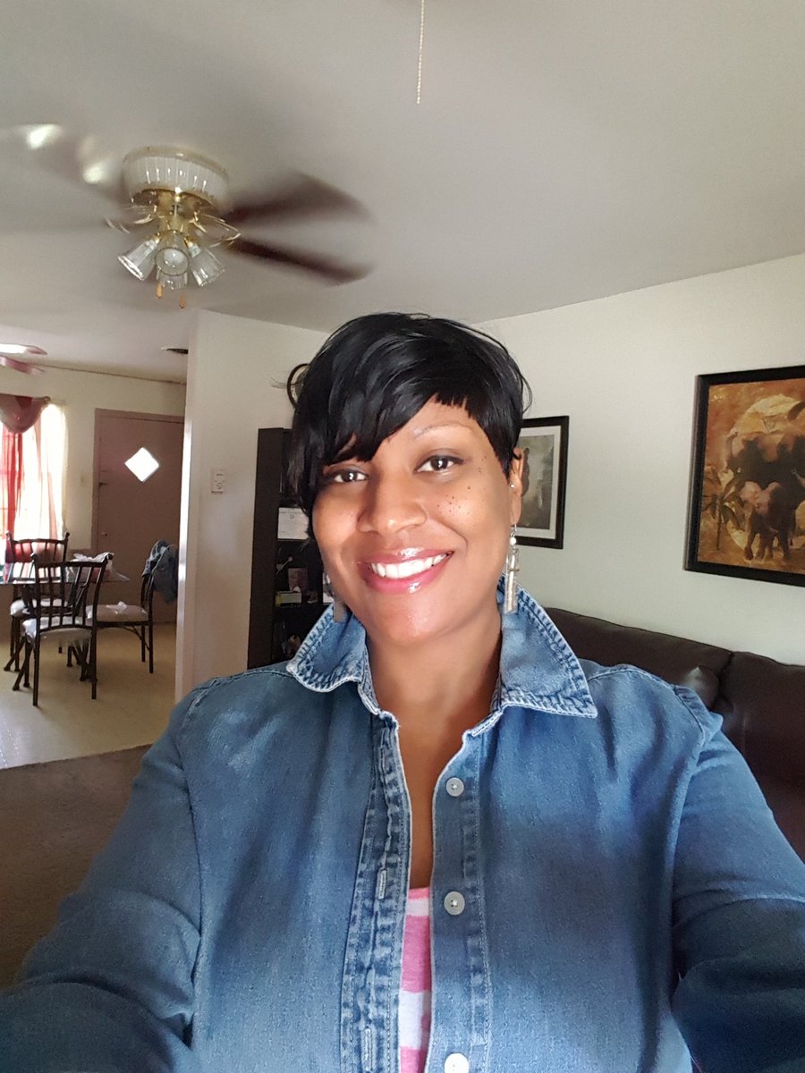 MassConsulting1's tweet photo. At @MassConsulting1 we are ready to assist you, with a smile! https://t.co/qrKawmeUxs