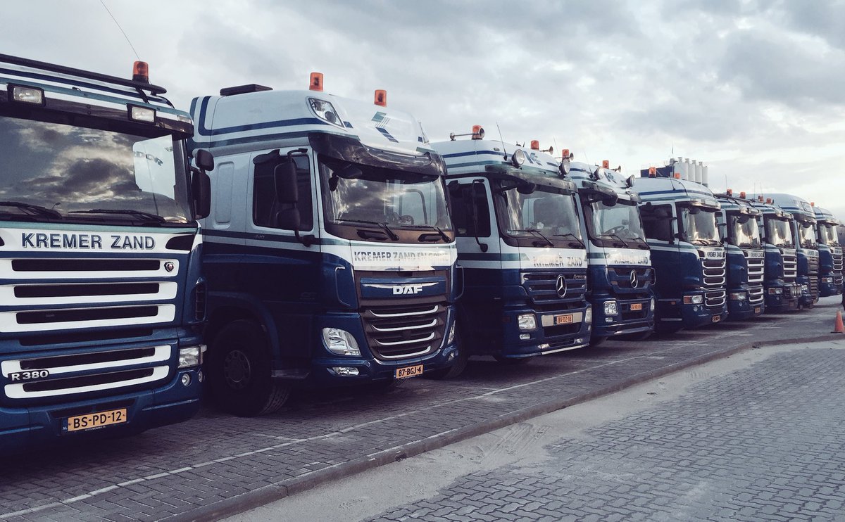 Fijn weekend ! Maandag verder ...