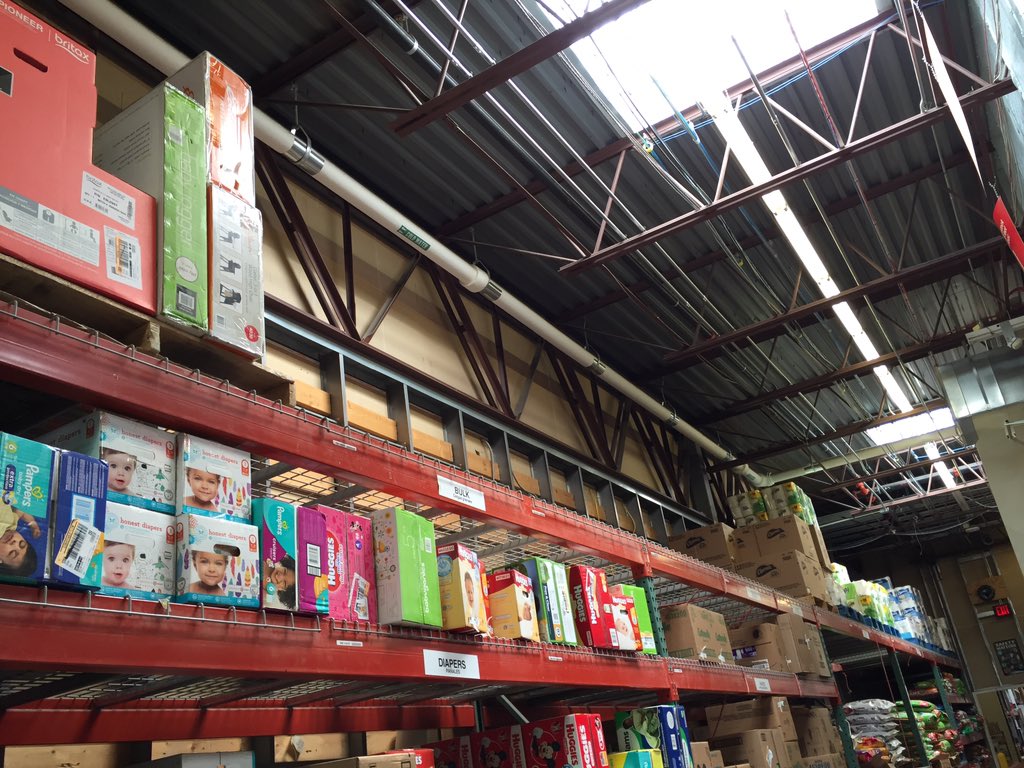 TargetChad's tweet photo. When the truck is away, T1069 will play!
#ImGettingPaper
#SoMuchRoomForActivities

@domcolosimo
@jackson1_jason https://t.co/iNcrhXTdyH