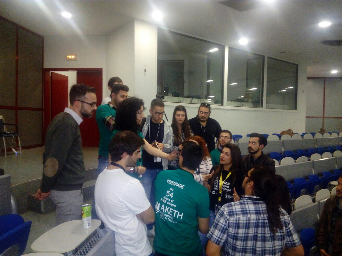 SWVolos's tweet photo. Teams of random attendants are preparing their last minute quick pitch! https://t.co/Fmbm5WVBlS