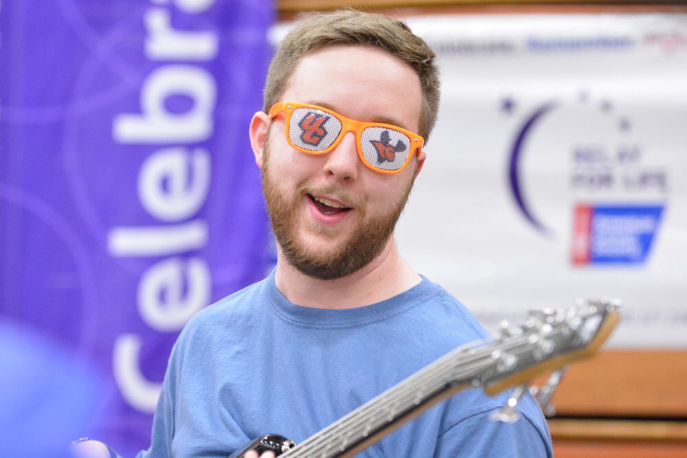 UC_CAC's tweet photo. Tonight is the night! #HappyRelayDay! Opening ceremony @ 6pm in the DOME! #UCRelay2016 #CanUCaCure? πππΌπΆπ½π€ππππͺπΌπ https://t.co/NjOdAg3yVb