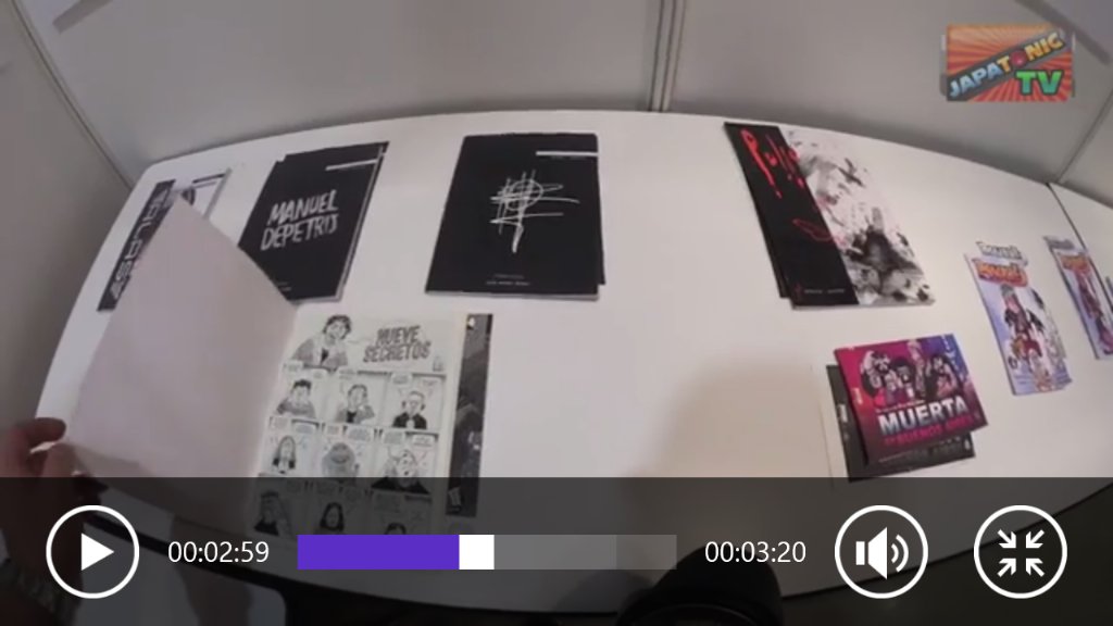 cuadernosdibu's tweet photo. "Cuadernos" en la Comiket de Japón. https://t.co/rL1EGgwCjB https://t.co/yaJbnPiDue