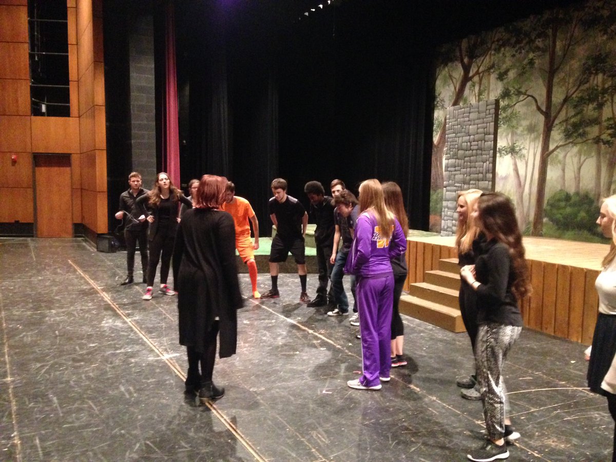 SethATanner's tweet photo. @BulldogLife_WHS @WAUCONDA_DRAMA Improv Friday in Theatre Arts!!! #bulldogclass https://t.co/lOZbDCZtB7
