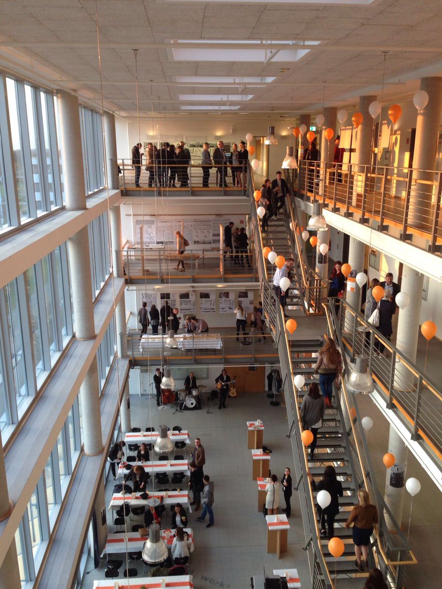 Fh Dortmund Werkschau Des Fachbereich Architektur Der Fhdo Live Auf Der Festlichen Bachelorfeier Am Campus Nord La T Co Rnd6nltait