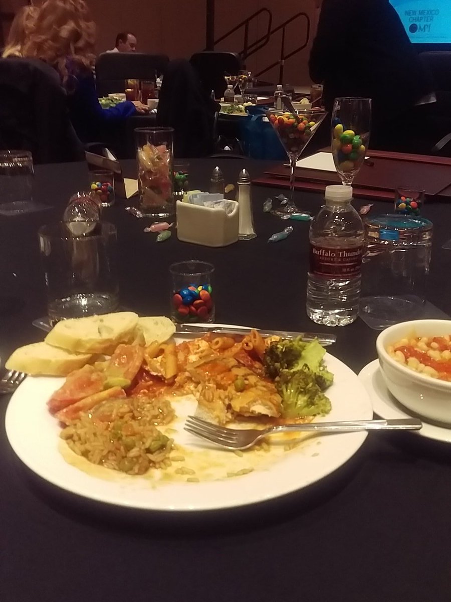 mares_mm's tweet photo. Lunchtime with great friends #EldoradoHotel #NMHospShowcase https://t.co/nShvSv1Py9