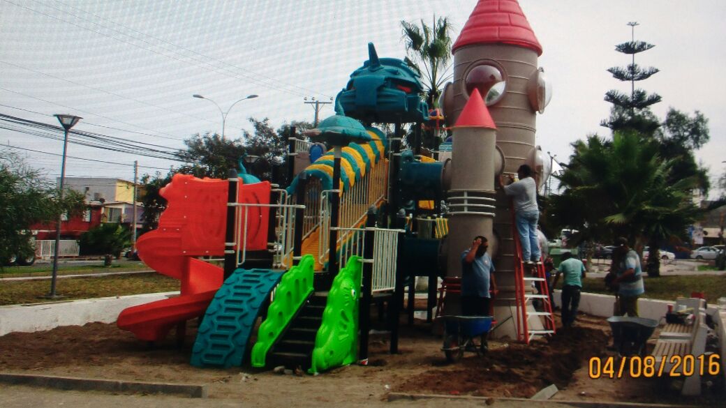 IquiqueDeTodos's tweet photo. Trabajos de instalación de Juegos infantiles y máquinas de ejercicios.  #iquique 3 https://t.co/BFAxlWjTbe