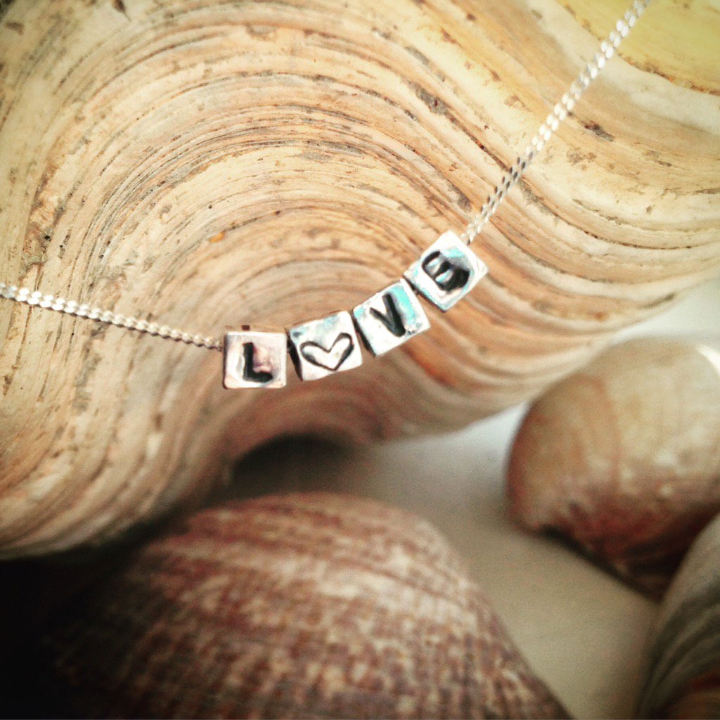 PiperJewellery's tweet photo. 💜 love cubes 💜 on a silver 16" chain, any word an be written! £45 #jewellery #shoplocalwales #craftbuzz #handmade https://t.co/6aBJUmspgs