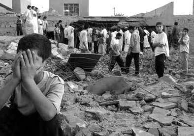 TruePublica's tweet photo. Fallujah's residents starving and murdered by US gov't backed forces and ISIS : https://t.co/nYUvn21VgV https://t.co/rytc0srseH
