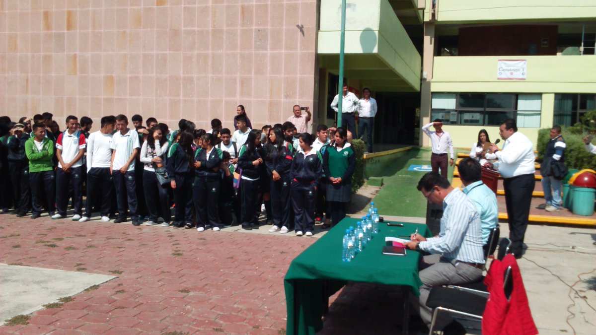 CecytemCoatepc's tweet photo. Con @EPN y @eruviel_avila Mexiquenses más sanos! @CecytemCoatepc Somos 38,687 alumnos, los afiliados @Tu_IMSS https://t.co/ZWd5L1yFUC