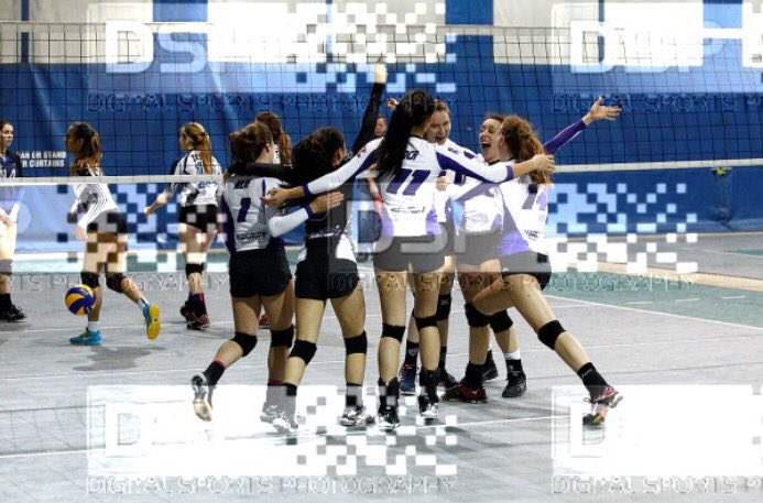 shannonc_14's tweet photo. wonderful weekend with a wonderful team 💗 #provs2016 https://t.co/I4NnaqUgVs