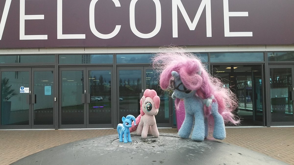 Annomanian's tweet photo. Pixelplush, Pinkie Pie and Trixie made it to @BUCKcon ! The party is about to get started! @pixelkitties #buckcon https://t.co/68cYLRNaXp