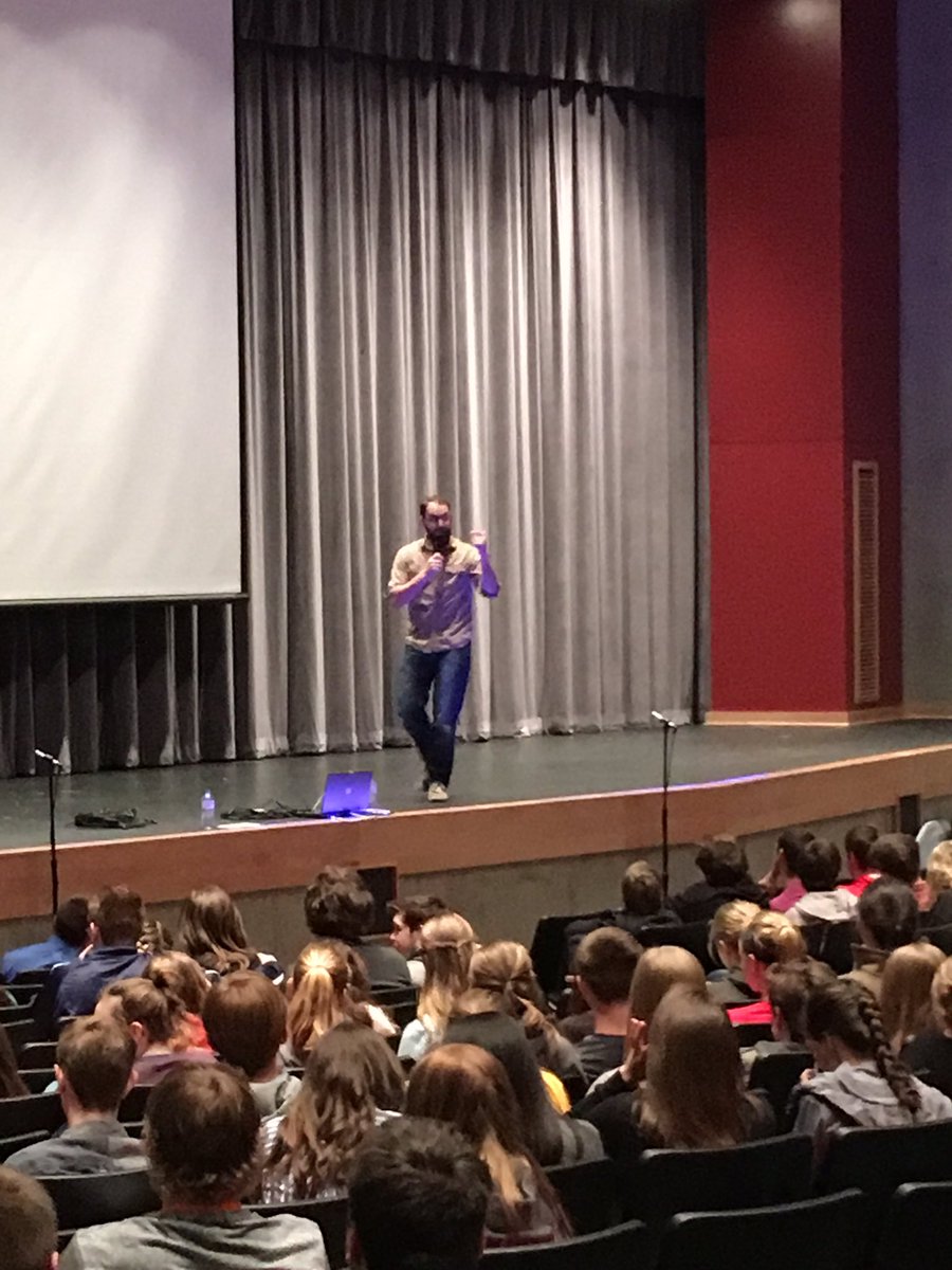 CoachDeason's tweet photo. @scottsiepker delivering key note address at Ballard Career day. #heisnice https://t.co/esl9CDeUAa