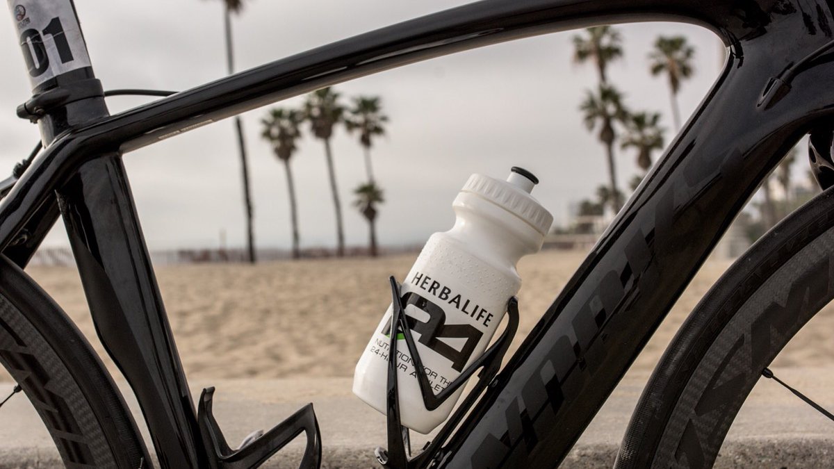 Herbalife24's tweet image. Locked and loaded. What's in your bottle? #Herbalife24