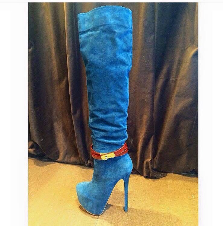 Info@ursulahurtado.com