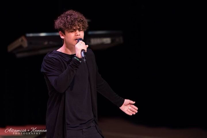 jjmalaysian's tweet photo. Exclusive pictures of @HarrisJOfficial performing at #PalDay2016 in Minnesota ❤️

📷 ; @alaqsamn https://t.co/XSe890yy6W