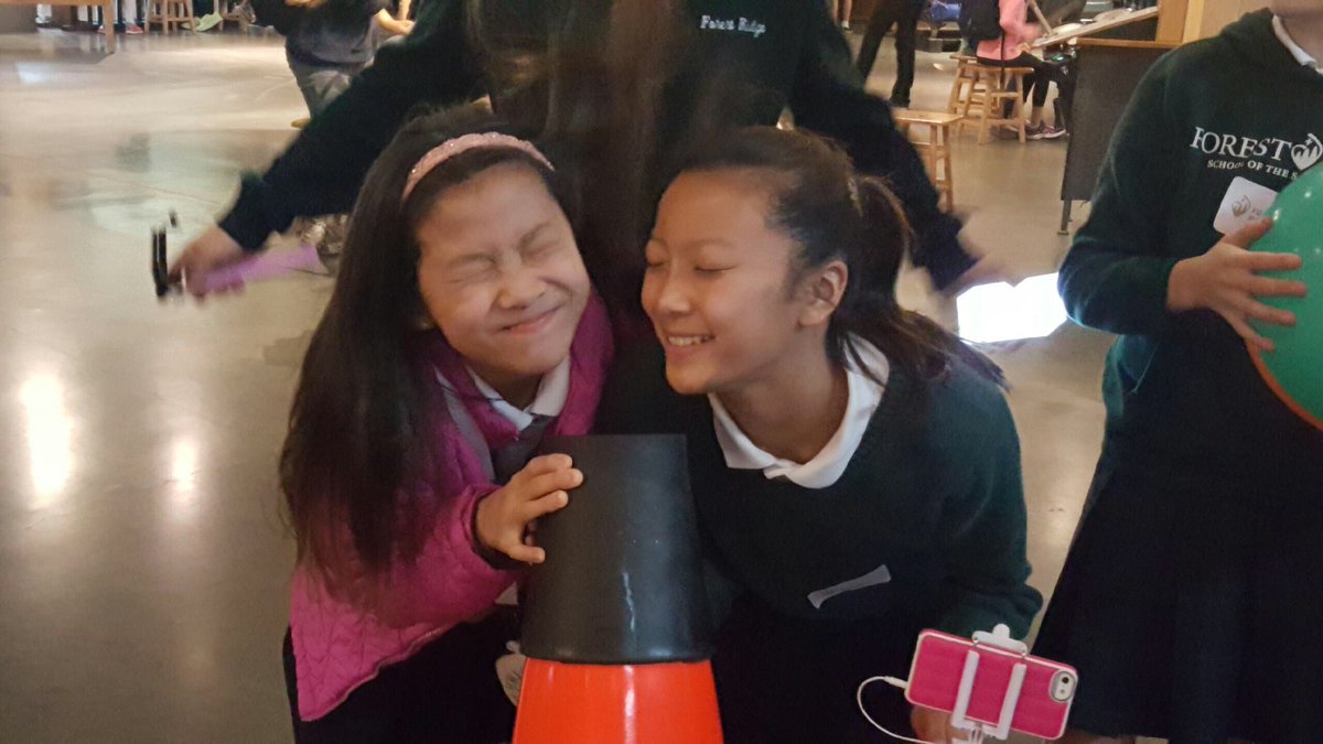 ForestRidgeMS's tweet photo. Kicked off Day 2 of the 6th Grade Trip with exploring the Exploratorium! #FRdoesSF2016 https://t.co/A3KiVvtpf3