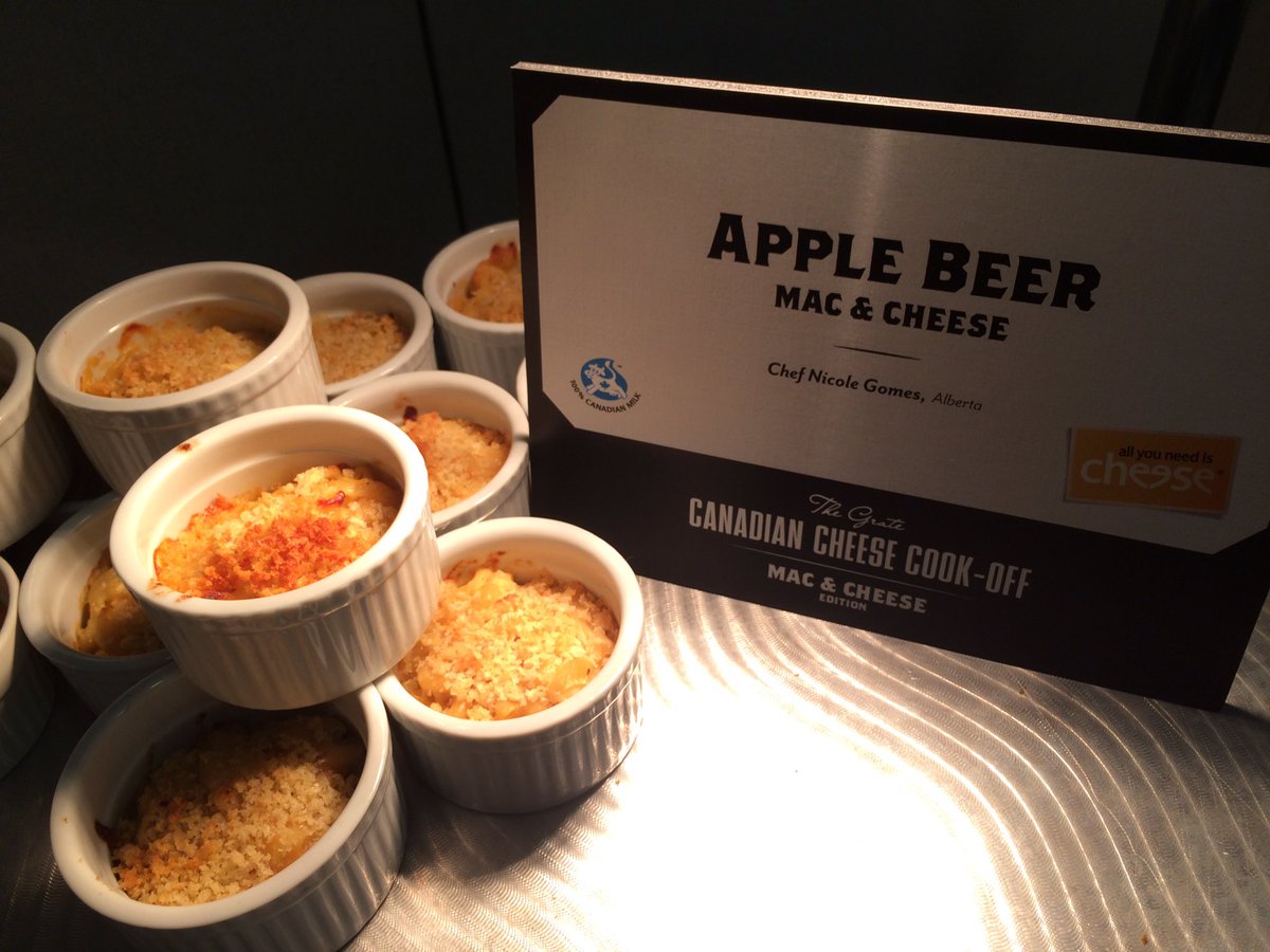 TrishKozicka's tweet photo. Doing some taste testing at the Toronto Food and Drink Market #CDNCheeseCookOff :) #cdncheese #workperks ๐ด https://t.co/RxViEw220p