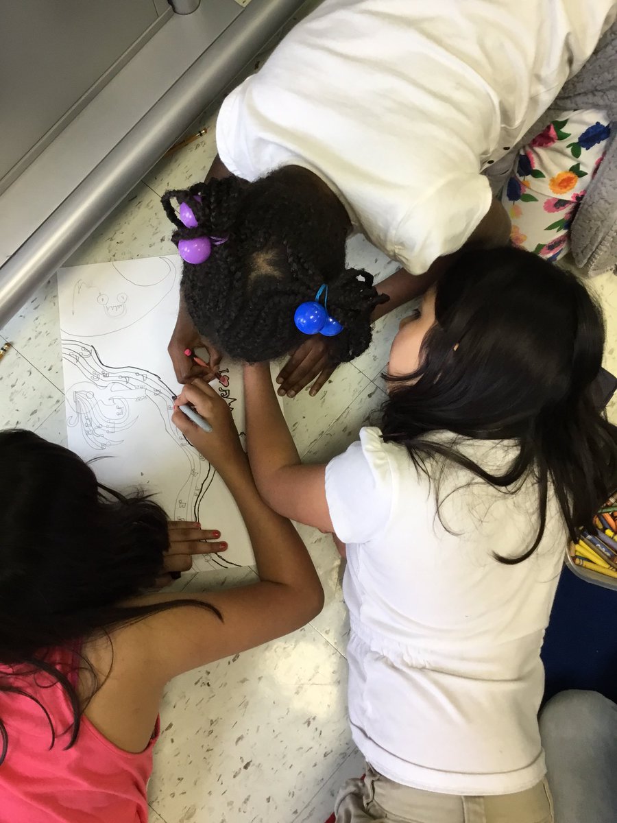 ZaragozaPL's tweet photo. Every Friday Students explore Arts/STEM while teachers use FlexTime to target small groups https://t.co/GhDfjSGXZR