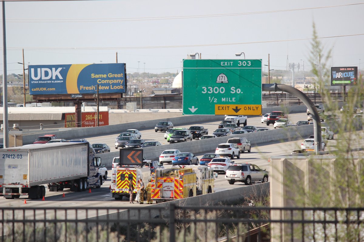 KUTV2News's tweet photo. NB I-15 is mostly back to normal after a car fire caused major delays https://t.co/8s1noxbecb