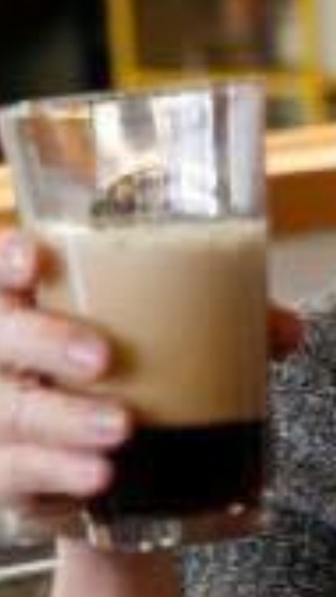lrobbin7's tweet photo. This isn't who we want running our country #allhead #nobeer https://t.co/OZfXtBZrVI