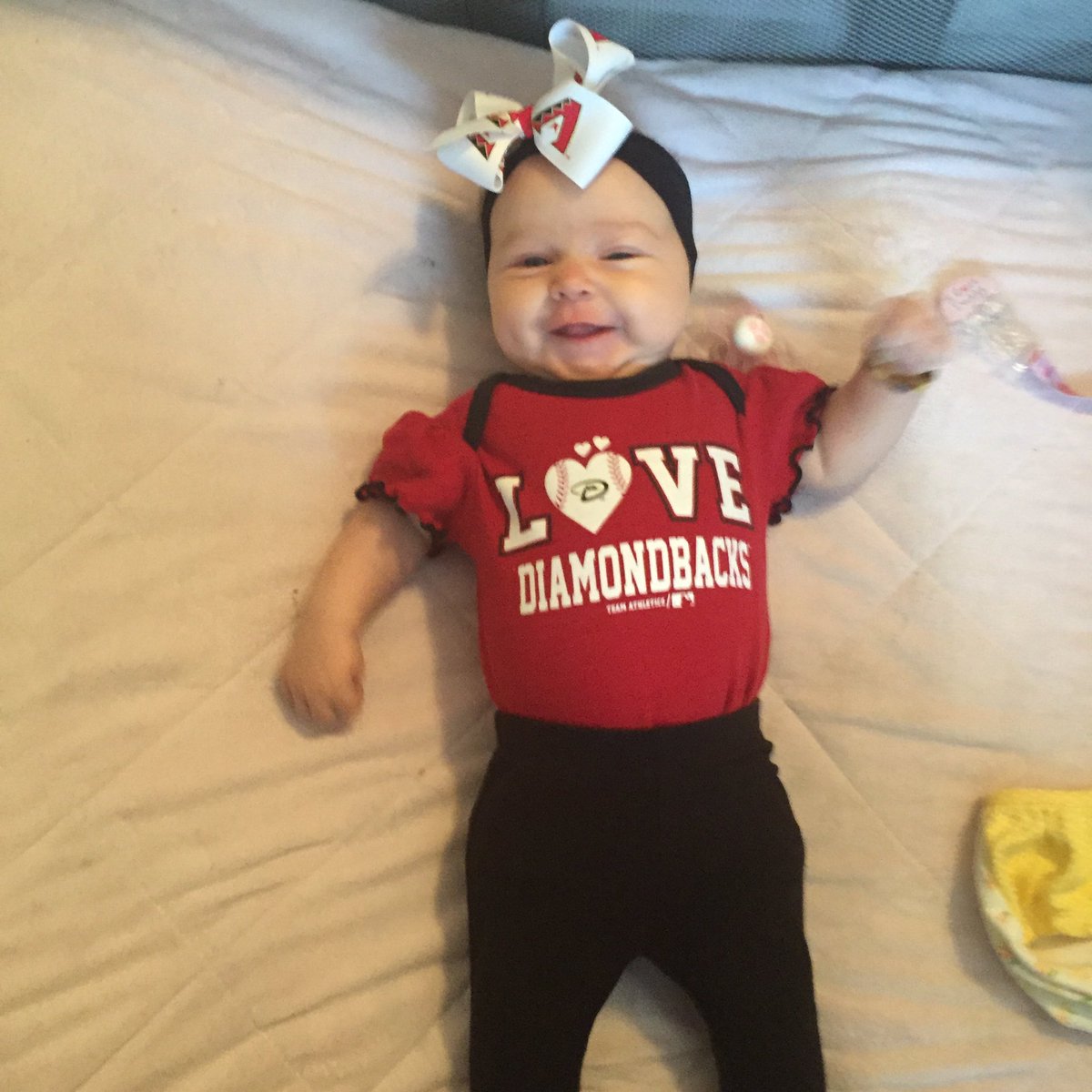 crazyfox19's tweet photo. This girl is ready for her first DBacks game. #babyfirsts #godback #beatthecubs https://t.co/1oKqWHClX9